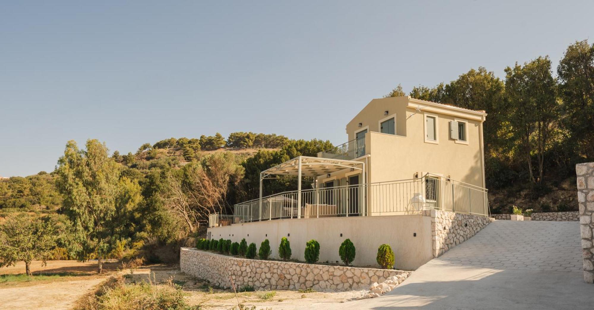 Villa Luxury Artemis Pool, Jacuzzi, Peace & Perfect Sunsets In Kefalonia