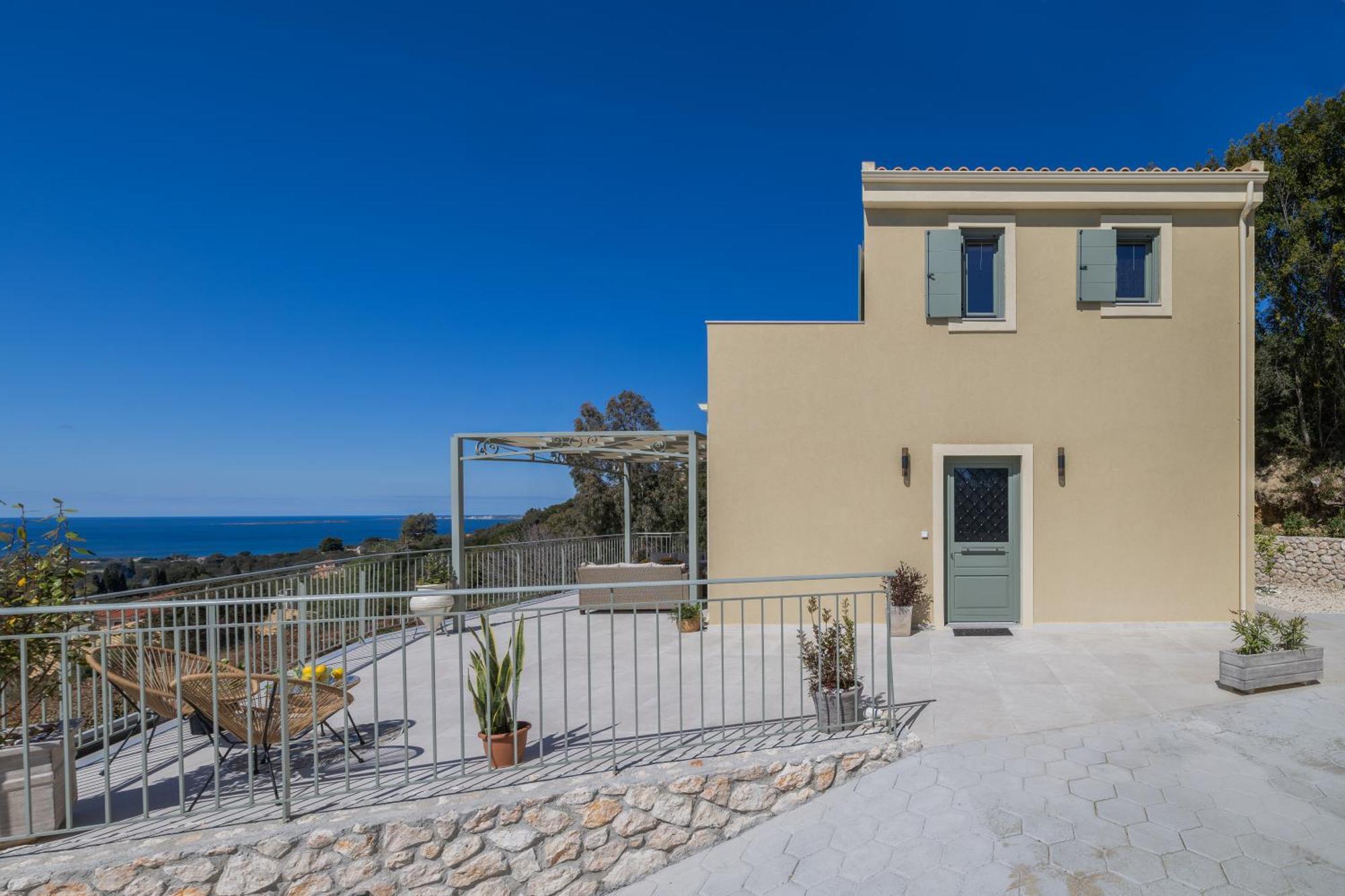 Luxury Artemis Pool, Jacuzzi, Peace & Perfect Sunsets In Kefalonia Villa
